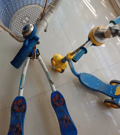 双腿滑板车，蛙式滑板车，搬家处理。淮北青和...