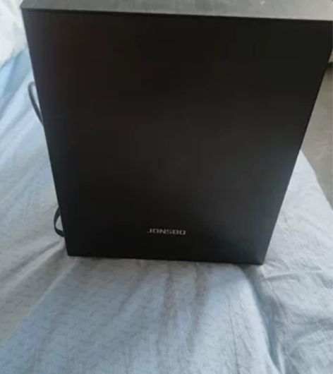 自用乔思伯C2机箱，可用标准电源。 感兴趣...