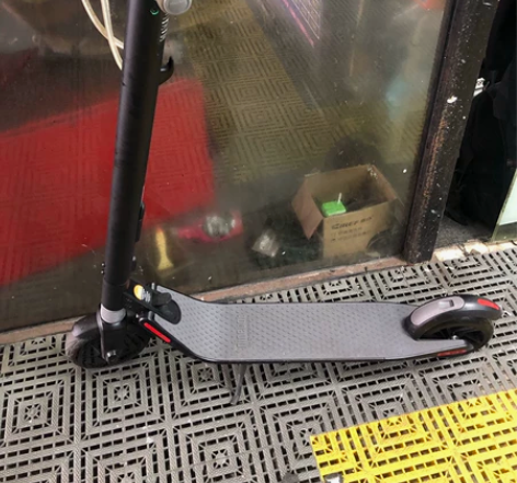 闲置小滑板 平时用的少放着占位置，刚搬家闲...