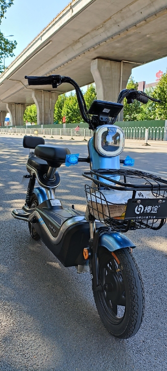 全新哈啰棒途智能电动车便宜转让，新国标 9...