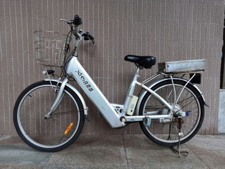 铝合金车架，出租或出售雅迪电动车，爱玛电动...