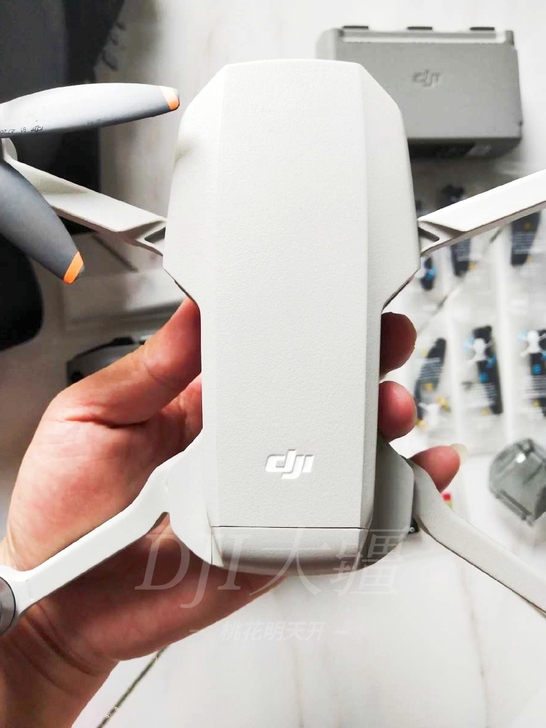 DJI大疆Mini2全能款，大疆迷你2畅飞...