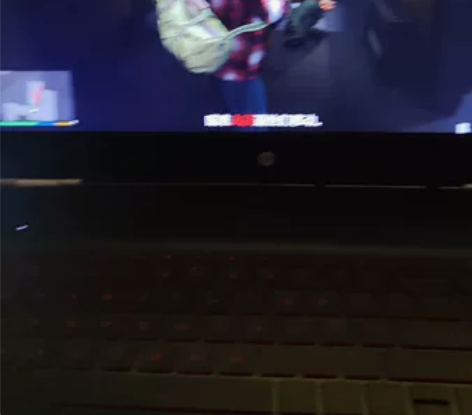 惠普暗影精灵2plus游戏笔记本电脑，箱子...