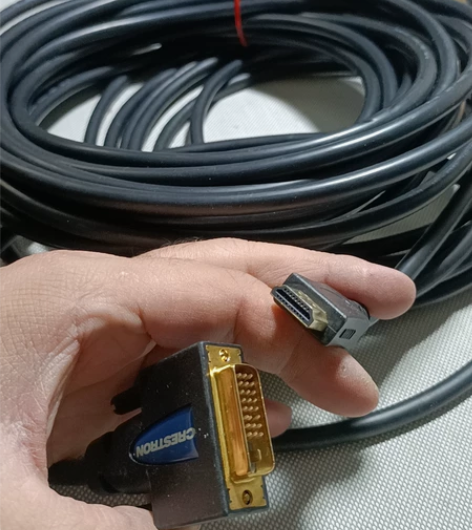 快思聪，两根高清线转接，，，有需要的老铁可...