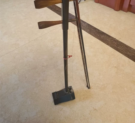 二胡 有三十多年历史 一经售出 概不退款退货