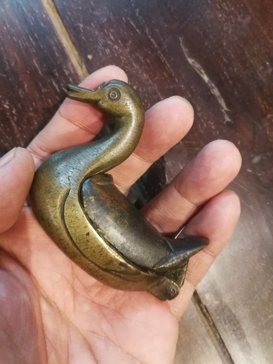 老铜鸭子笔舔铜镇纸