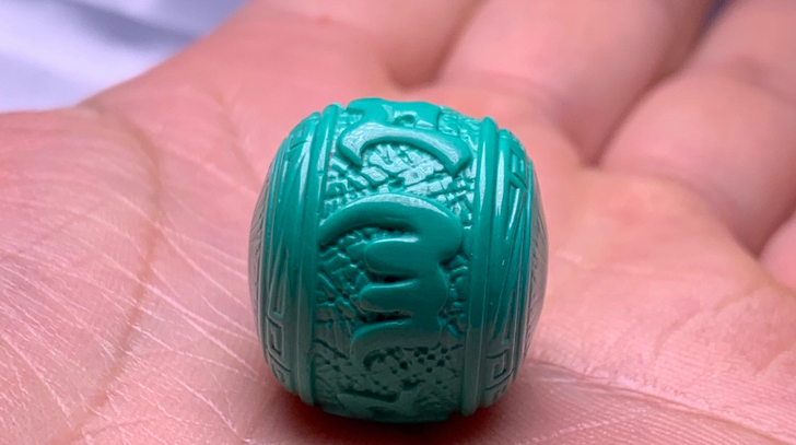 全新 精品原矿绿松石玉化料六字臻言，尺寸直...