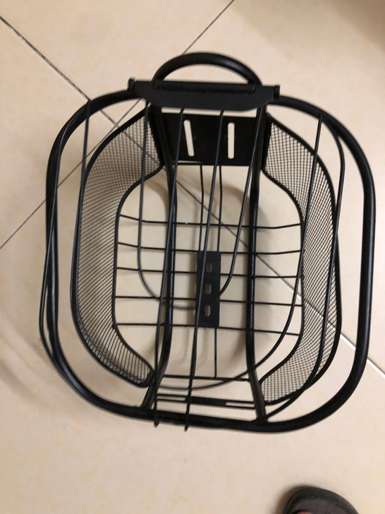 国标外卖车电动车篮子，008车上的，10块...