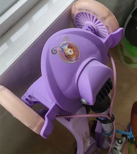 太仓大润发附近自取 剪刀车 迪士尼儿童滑板...