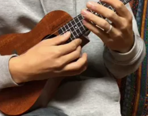 个人23寸单板尤克里里 桃花心木初学者 全新