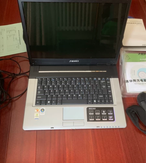 清华同方笔记本电脑转手 开机正常，使用正常...
