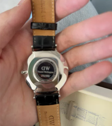 全新正品DW手表 买了得有几十年了 古早货...