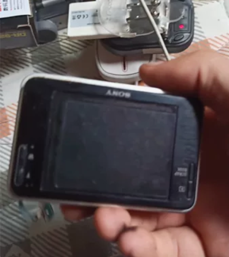 索尼数码相机,型号DSC-T2,品相如图,...