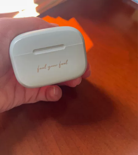 漫步者耳机，保守说七成新，60块钱 感兴趣...