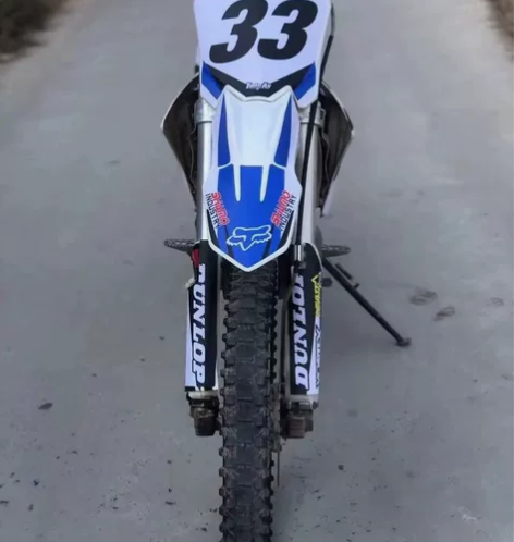 波速尔M4越野摩托车250cc风冷白色发动...