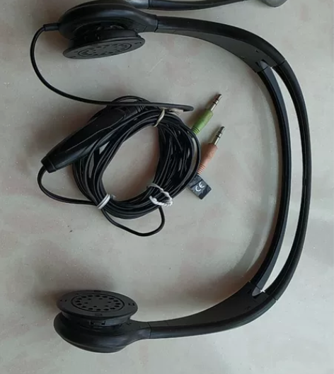 森海塞尔pc131耳机，麦克风坏了，其余正...