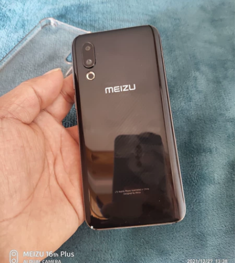 魅族16S   黑色6+128G，屏幕完美...