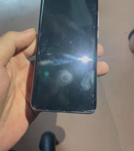 魅族18，8+128，送官方硅胶壳，外屏摔...