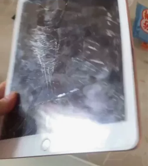 摔坏的 ipad第八代，已经摔坏不能开机，...