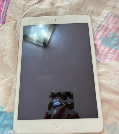 iPad mini A1432屏幕不灵敏 ...
