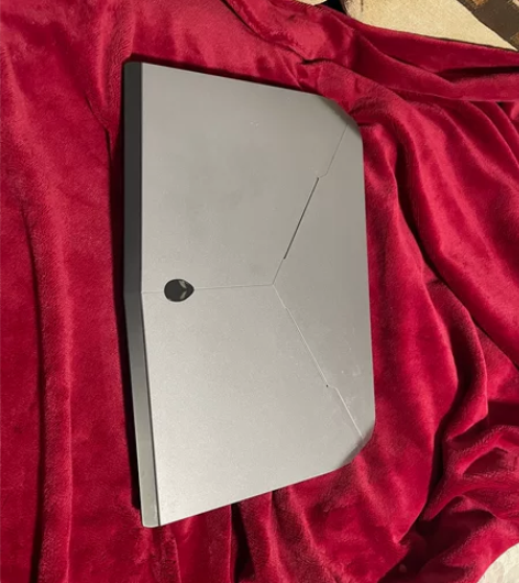 ALIENWARE13 个人笔记本出售 使...