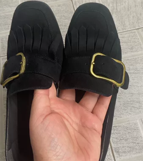 百丽单鞋，品相实物如图所示，穿的不多，34...