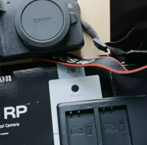 佳能便携 微单 EOS-RP一台   (无...