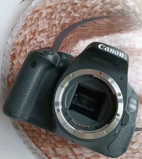 佳能600D单反套机二手 1.相机功能正常...