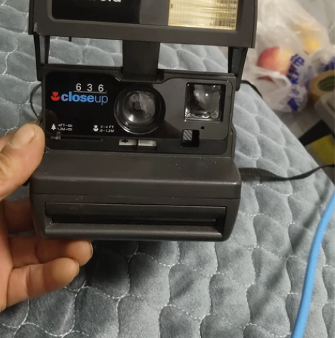 宝丽来636一次成像相机，不知道能不能用摆...