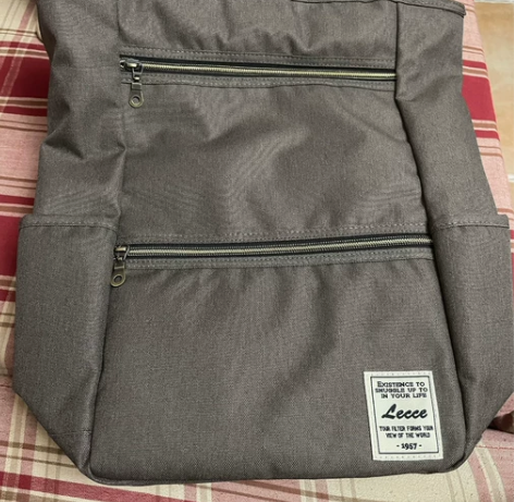 全新闲置相机包，手提双肩包，咖啡色 感兴趣...