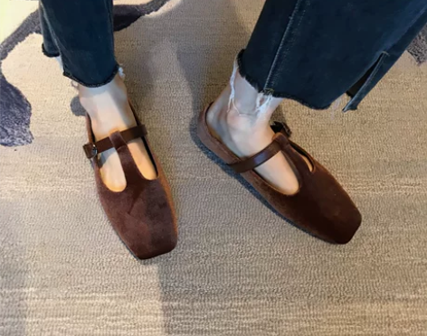 全新 绒面单鞋复古小众玛丽珍鞋女 全新,仅...