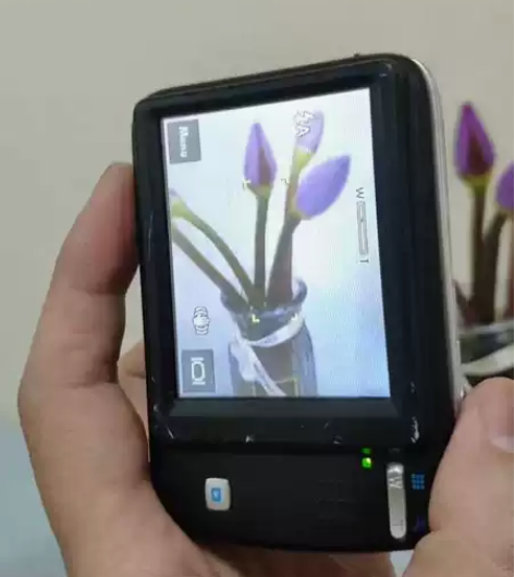 好品相惠普cw450t相机。品相好，装2节...