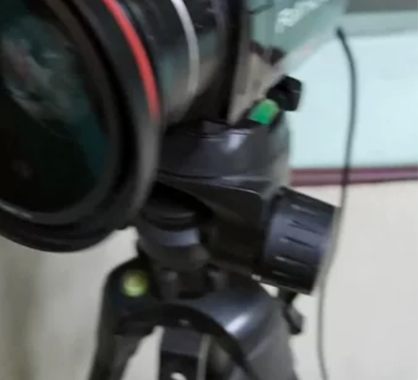 欧达摄影机(99新)型号HDV_Z82 原...