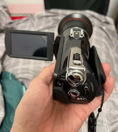 出一个九成新，4kDVc数码摄像机，欧达的...