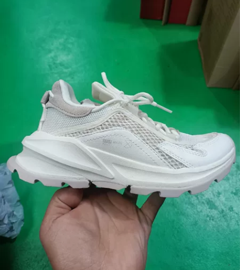 特步全新正品36码原盒原吊牌老爹鞋运动鞋休...