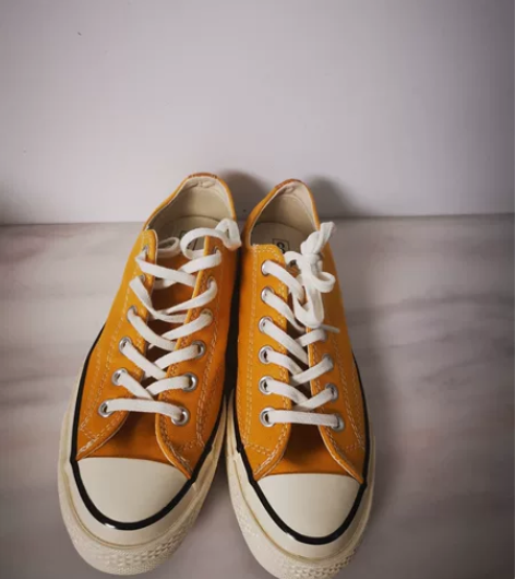 双匡威帆布鞋，全新 eur38