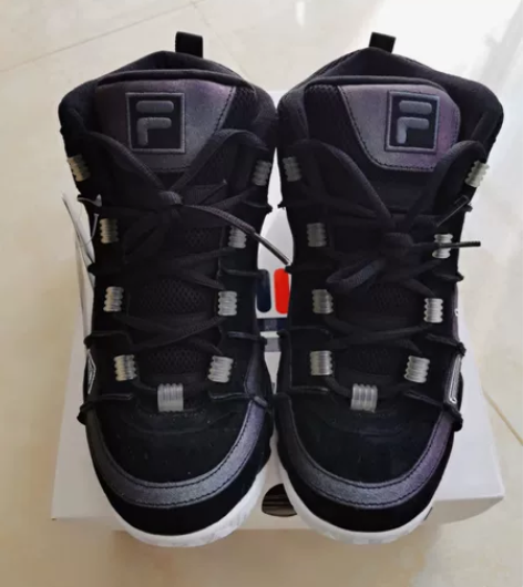 Fila全新篮球鞋 感兴趣的话点“我想要”...