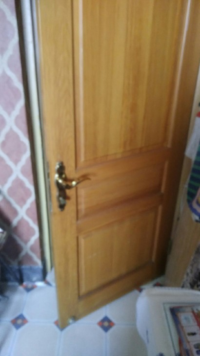 现有高档纯实木门，八九成新，尺寸790X1...