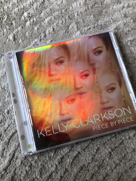 出闲置原版CD，外盒成色5-8成新，盘9成...