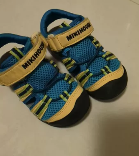 非全新正品日本mikihouse镂空凉鞋运...