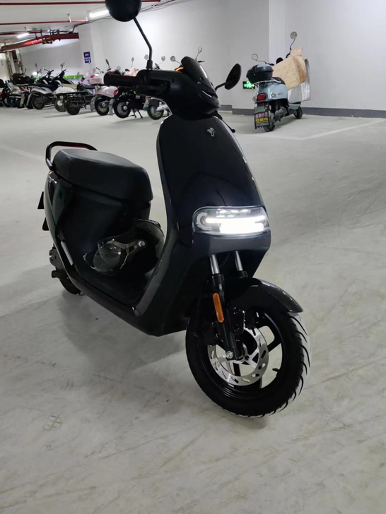 九号E100，一个月的新车2900公里，手...