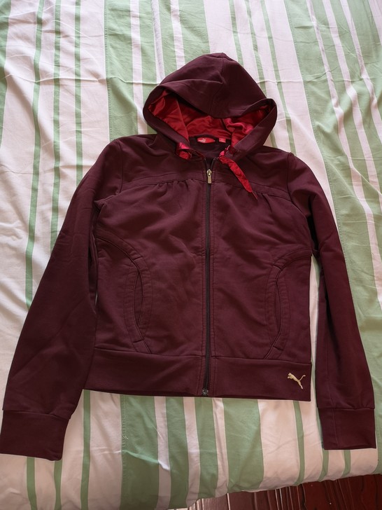 彪马puma连帽纯棉外套,枣红色。