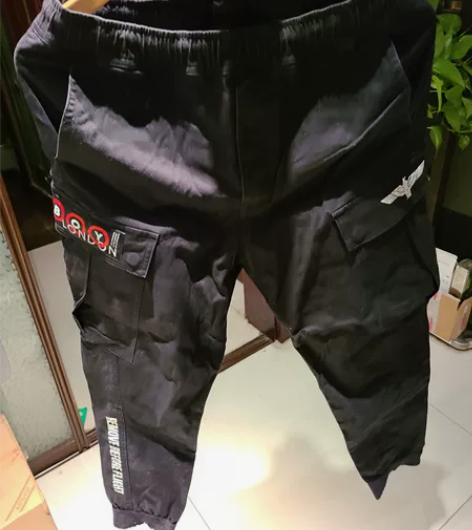 Boy 束脚裤 束腿裤 原价800不到买的...