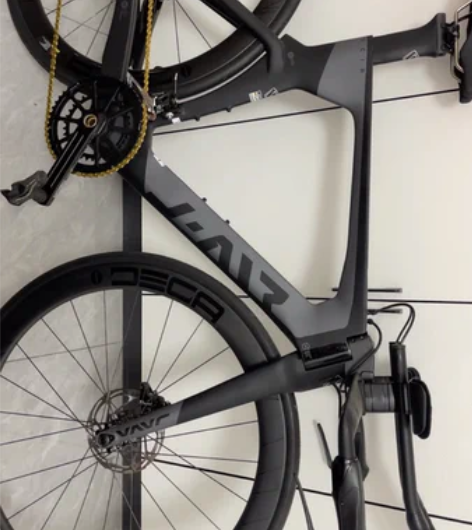 佳沃公路车，整车碳纤维，成色10公里，新车...