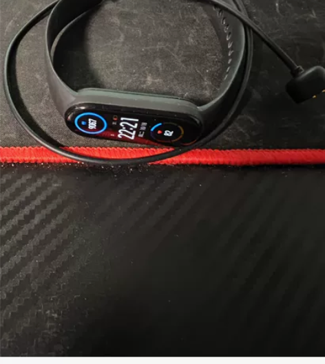 出二手小米手环6 NFC版黑色 带磁吸充电...