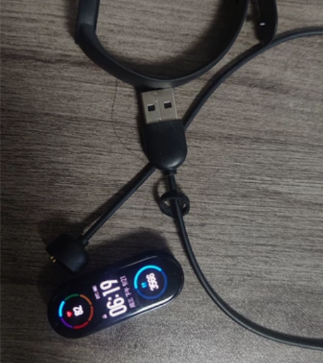 小米手环6标准版，黑色，配件全，自用，因为...