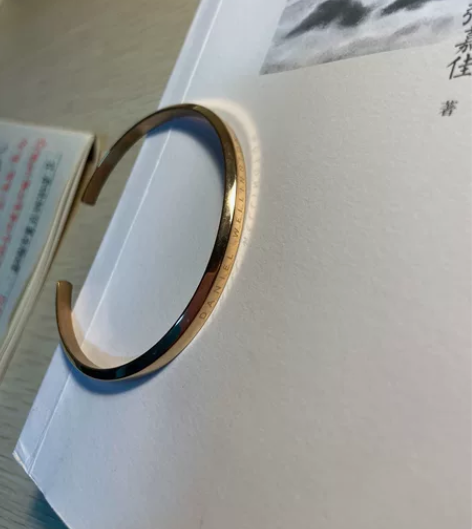 阿玛尼满天星手表 赠送dw手镯