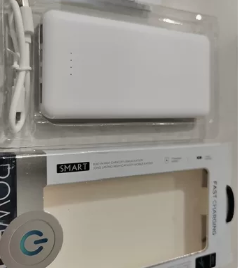 10000毫安充电宝，未使用，低价出售，江...