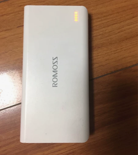 充电宝，自提不包邮！ 感兴趣的话点“我想要...