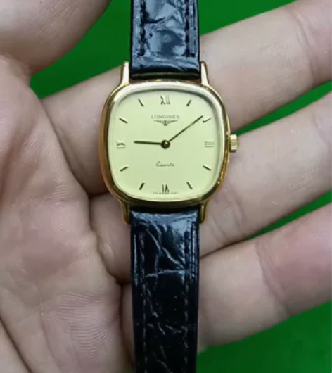 vintage中古浪琴石英小金表 。，，走...